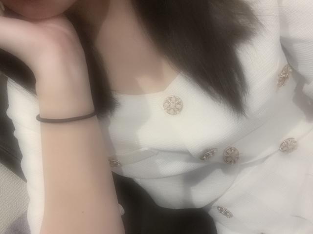 もう夜だねー<img class="emojione" alt="😎" title=":sunglasses:" src="https://fuzoku.jp/assets/img/emojione/1f60e.png"/>