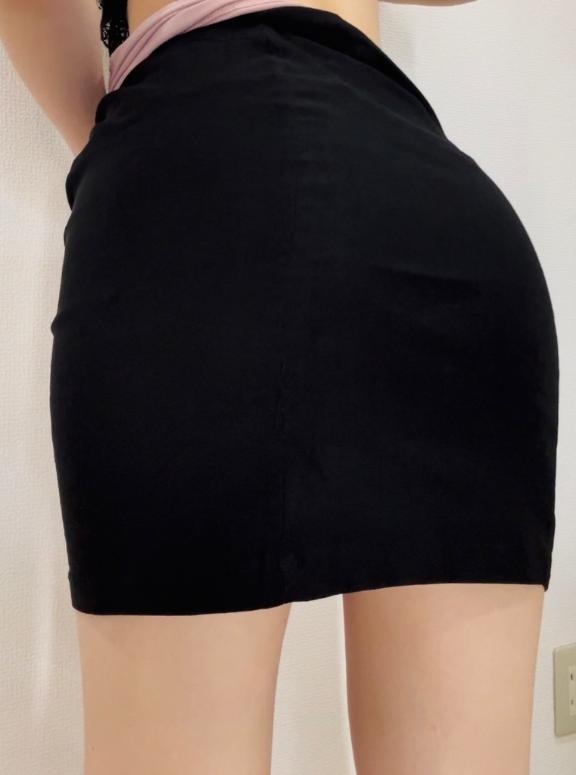 お仕事中に・・・<img class="emojione" alt="💛" title=":yellow_heart:" src="https://fuzoku.jp/assets/img/emojione/1f49b.png"/>