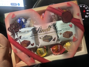 チョコは甘くともわたしは辛辣のアイキャッチ画像