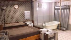 広〜いお部屋で接客！！