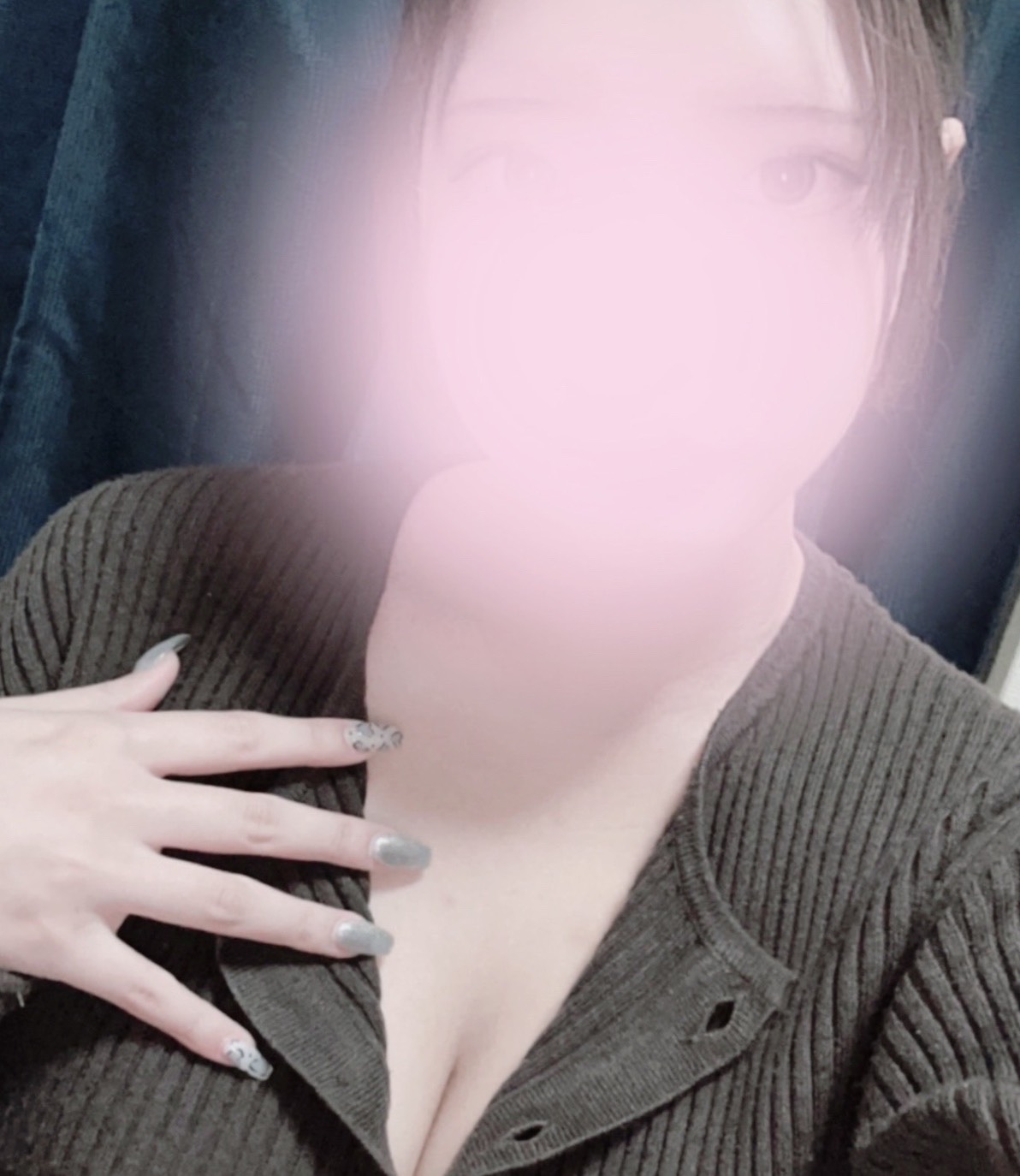 綾瀬まなさん 