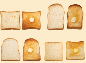 高級食パンとスーパー食パン、食べ比べてみたのアイキャッチ画像