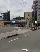 繁華街に徒歩２分