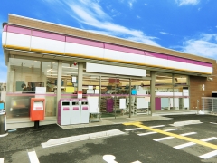 徒歩1分でコンビニ