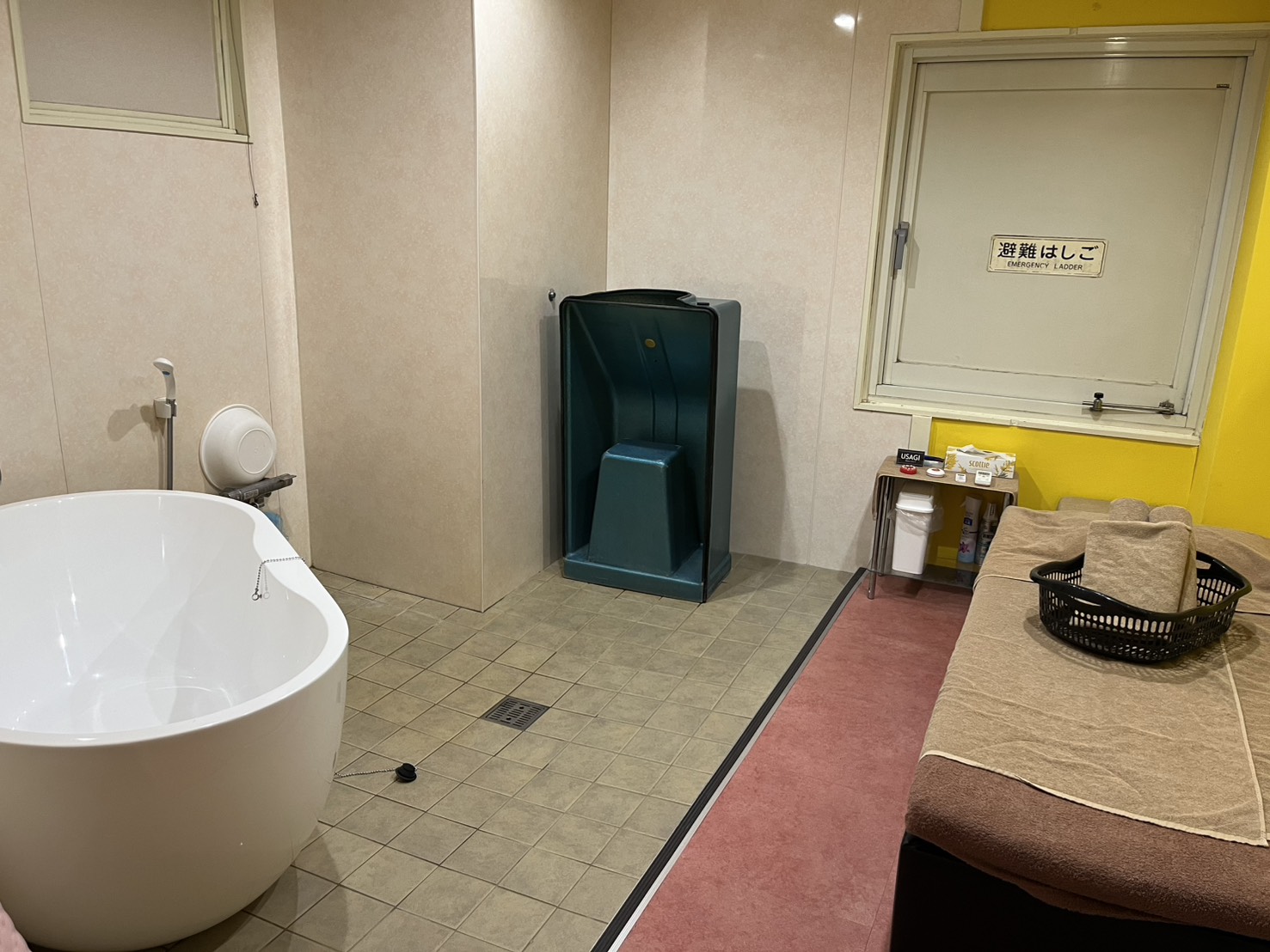 吉原USAGI バニーラバーの店内・待機室画像4