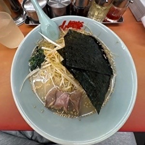 仕事帰りのラーメン🍜のアイキャッチ画像
