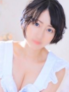 ユリア（30歳/フリーター）