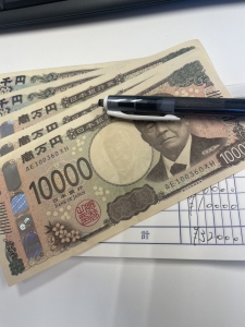 新人のA子さん、初日の給料大公開！！！のアイキャッチ画像