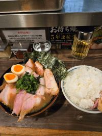 美味しい家系ラーメンのご紹介(*^-^*)のアイキャッチ画像