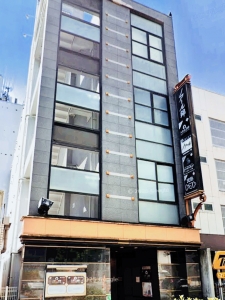 ✨喧騒の繁華街から少し離れた落ち着いた場所✨のアイキャッチ画像