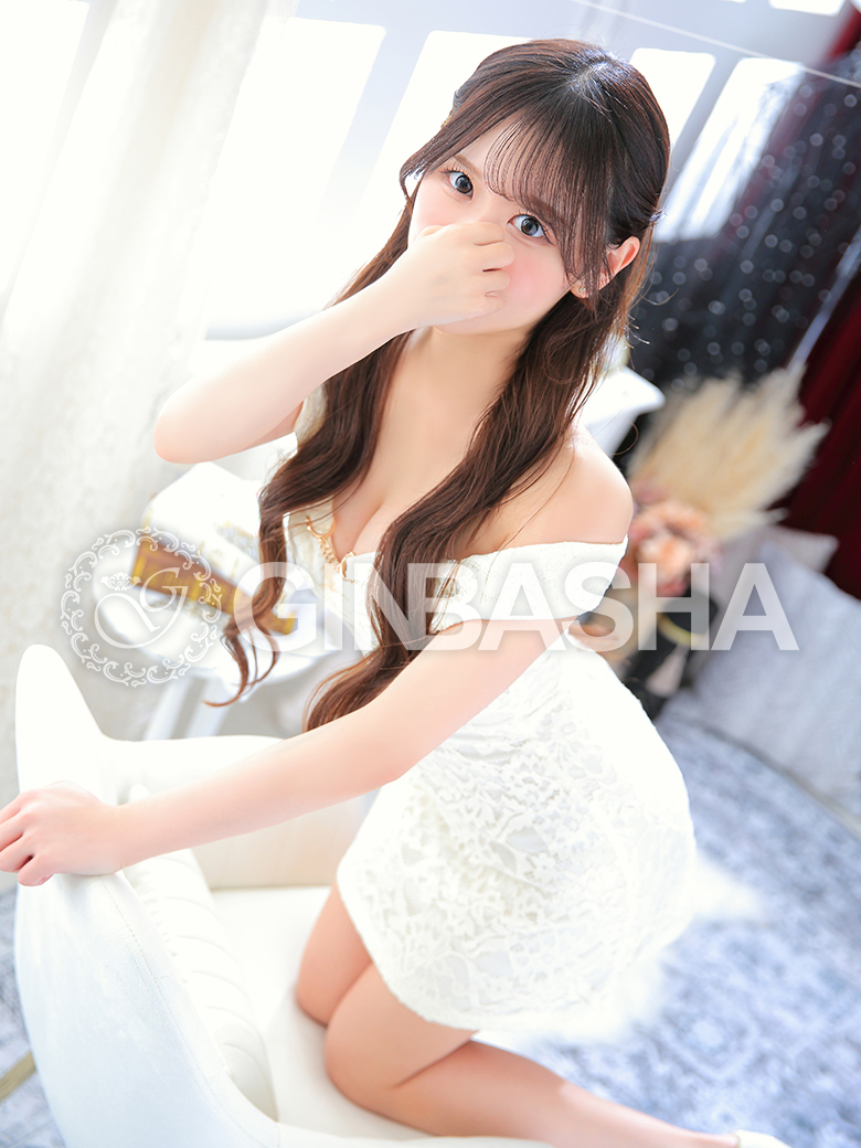 星崎エマさん