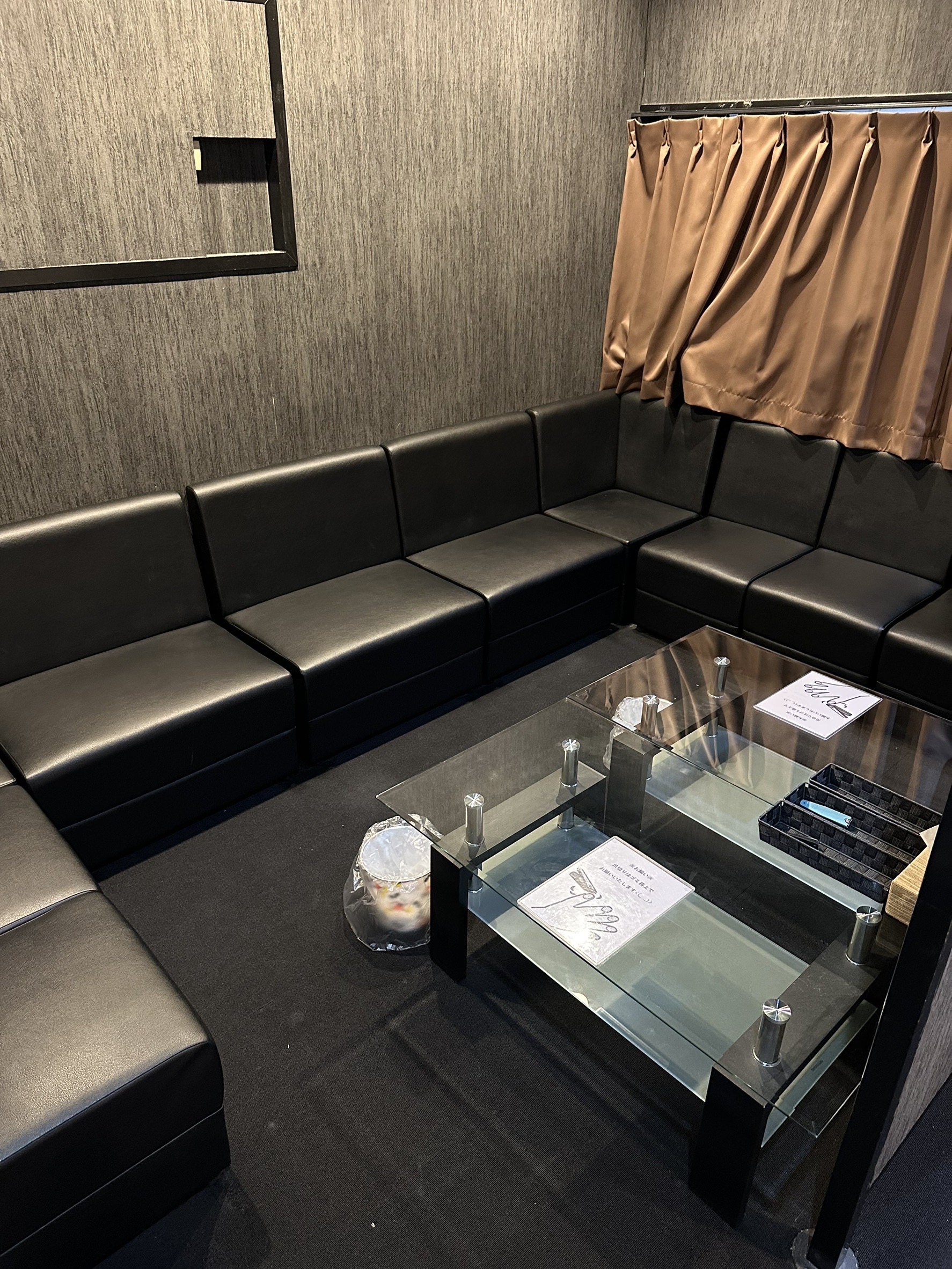 逆セーラー服しか勝たんカノジョ感錦店の店内・待機室画像2