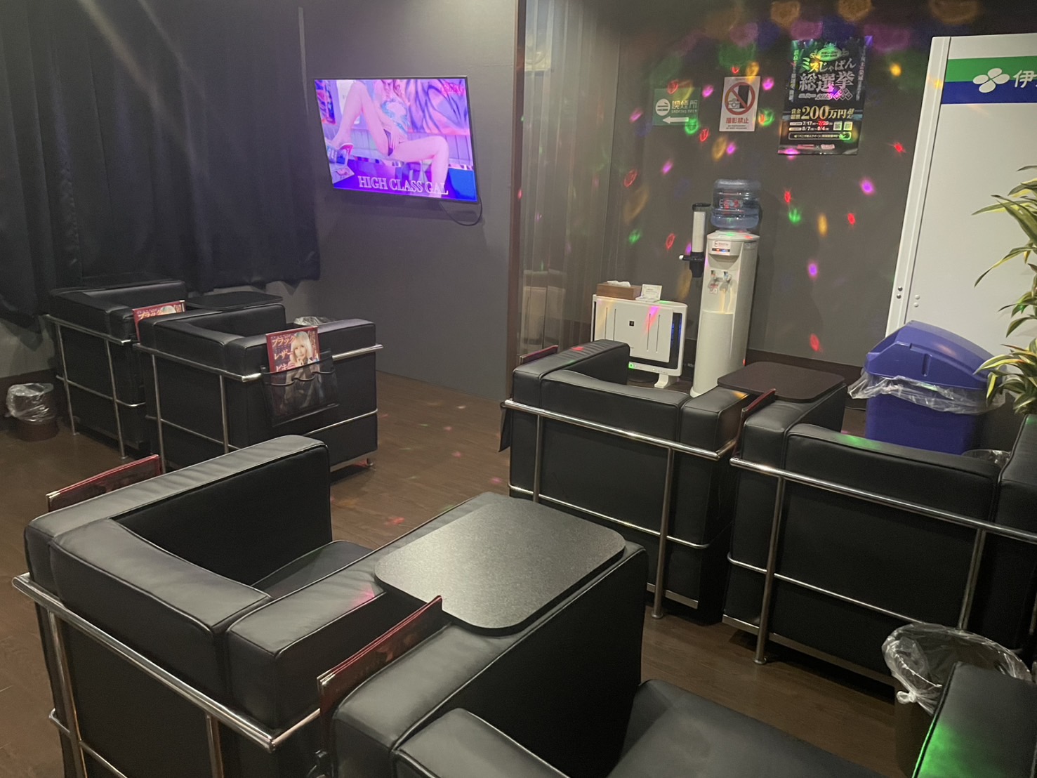 川崎 京都グループ求人部の店内・待機室画像6