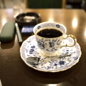 カフェインを制する者が、仕事を制す～飲み物選びで能力覚醒のアイキャッチ画像