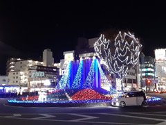 事務所は駅から徒歩3分