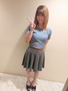 もえ（27歳/販売）