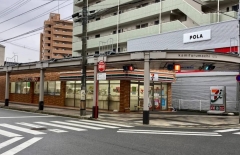 とにかくコンビニが近い！