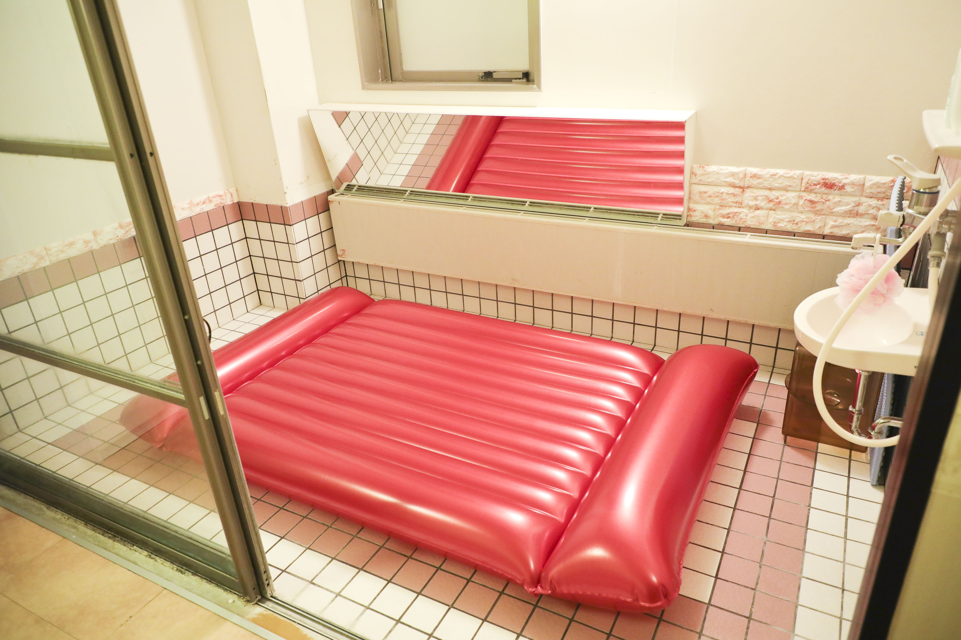 アメイジングビル 遊び方無限大ヘルスの店内・待機室画像3