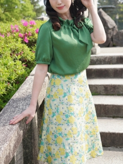 かたせ 梨乃（52歳/マナー講師）