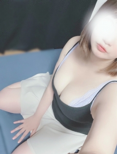 真白ゆりさん