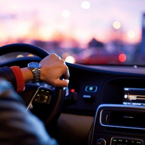 当店はラストまでの出勤で無料送迎ありのアイキャッチ画像