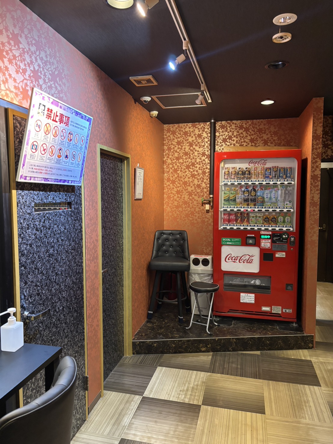 華女（札幌YESグループ）の店内・待機室画像3