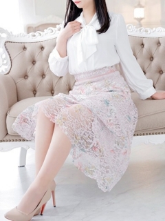 優美子（45歳/OL）