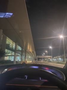 夜遅い時間でも安心！空港・駅まで送迎いたしますのアイキャッチ画像
