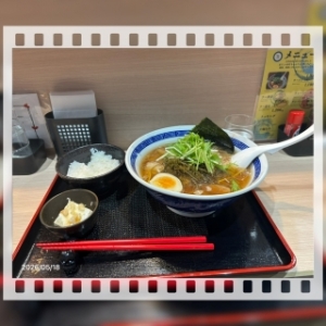 🍜【グルメ日記】絶品！熊本ラーメン「いずみ」さんに行ってきました＋&alpha;のお話✨のアイキャッチ画像