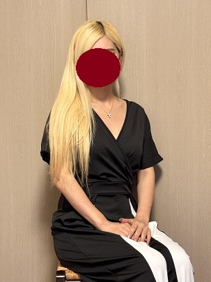 アヤカさん