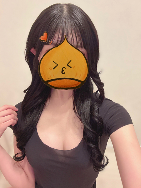 栗山まろんさん