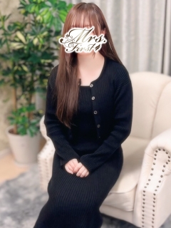 ひとみ（32歳/カフェ店員）