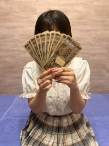 ８時間待機で10万円OVER💙✨のアイキャッチ画像