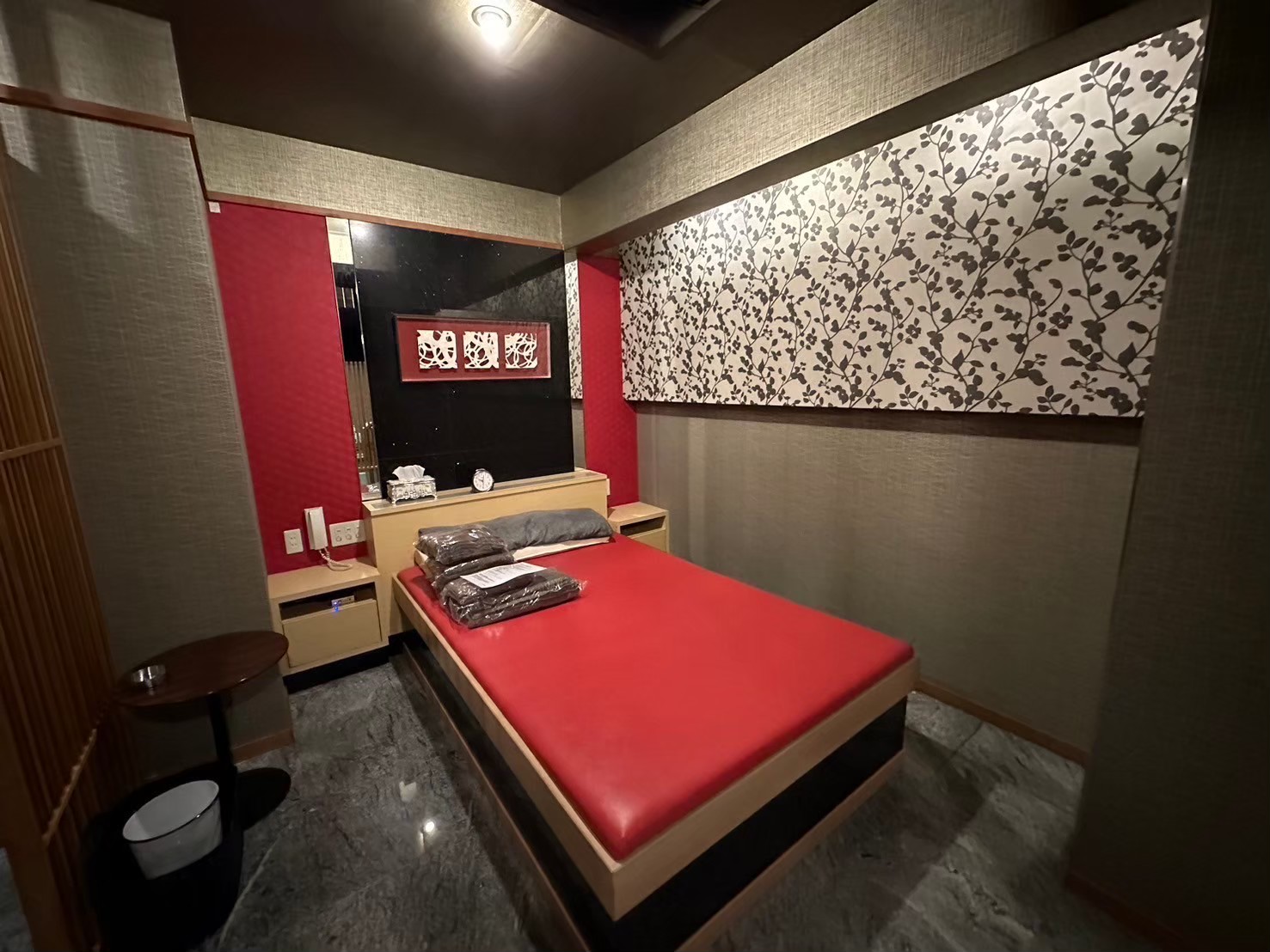 -NEO-皇帝別館の店内・待機室画像1