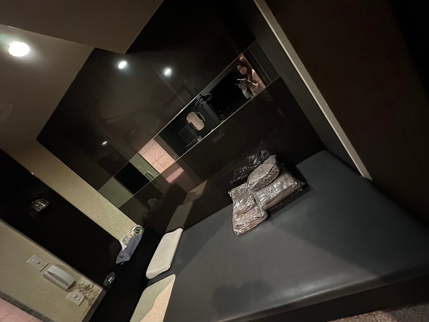 -NEO-皇帝別館の店内・待機室画像2