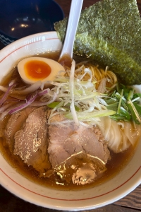 小田原あごだしラーメン【どすん】のアイキャッチ画像