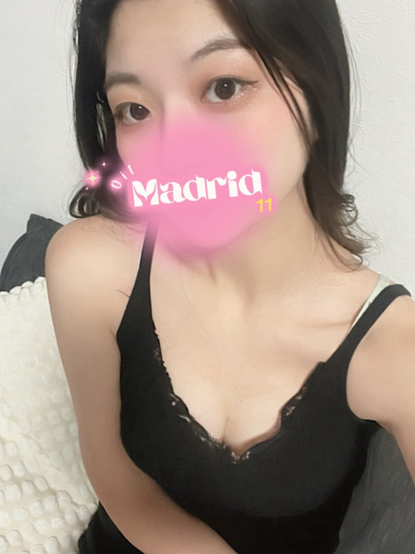 成瀬ここさん