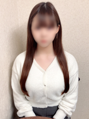 ユイネさん