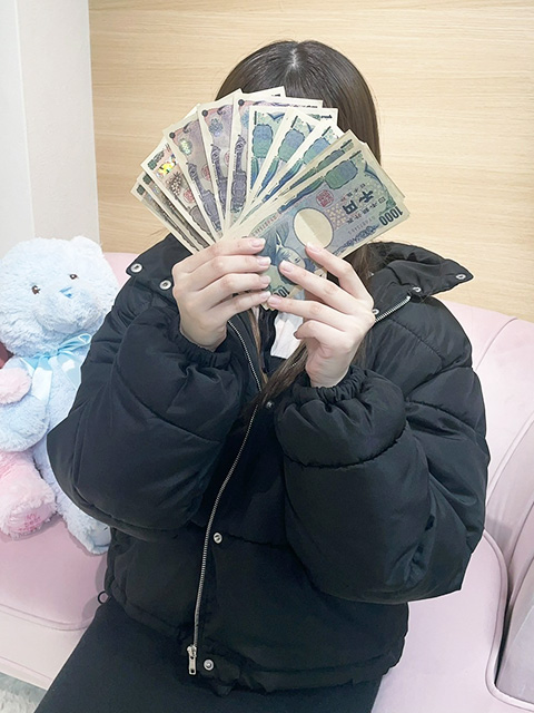介護士　あいなさん