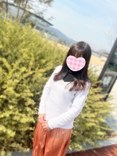 あいなさん