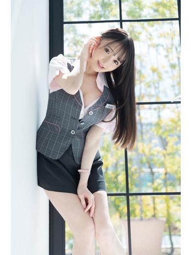 雫どれみさん