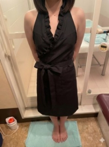 この様なエプロンを着てもらいます。のアイキャッチ画像
