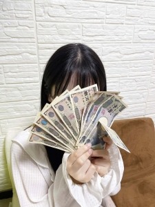 4時間出勤【お給料：68000円】 大学生Sちゃん(19)のアイキャッチ画像