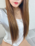 凪(なぎ)(27歳/OL)