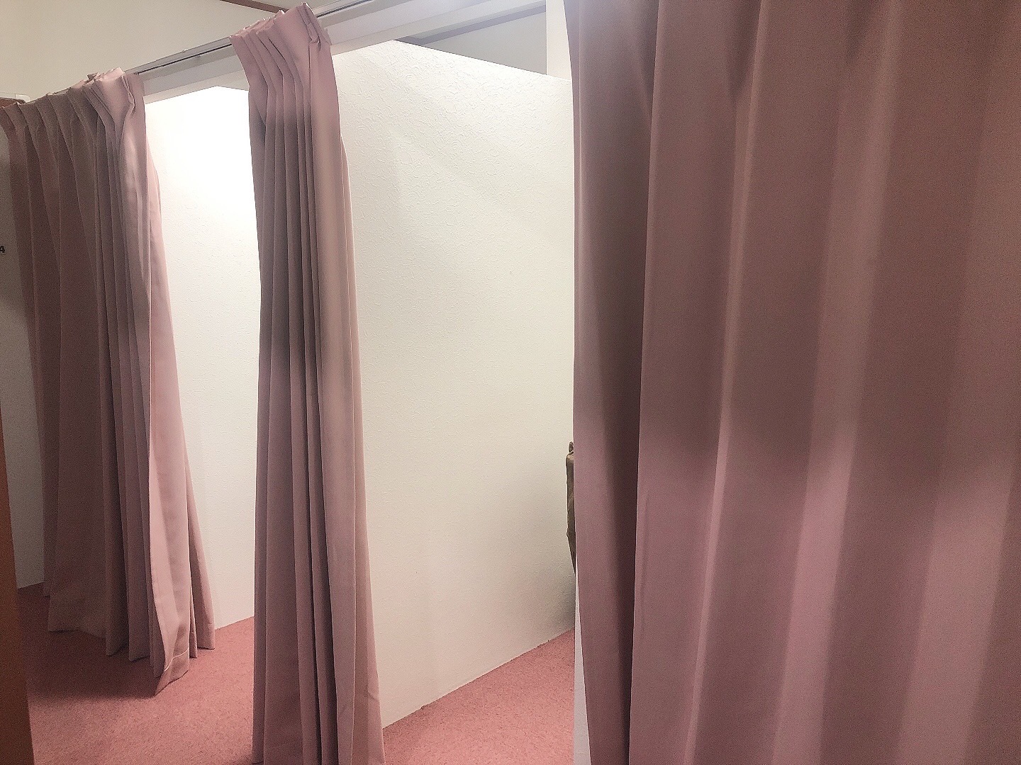 しろわい 仙台店の店内・待機室画像1