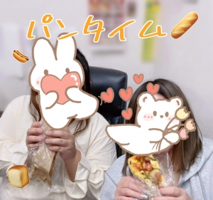 賄いとは別にパンの差し入れ🥖美味しく食べてくれる姿にほっこり🥰のアイキャッチ画像