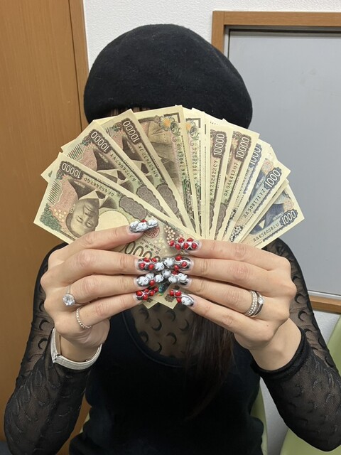 大奥雪平なぎささん