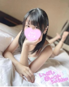 求人広告に出演している女の子はどんな方ですか？のアイキャッチ画像