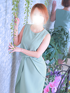 月120万くろえさん