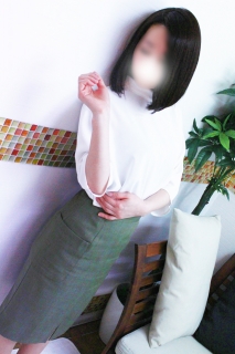すみれ（35歳/OL）
